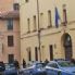 Topi, scarafaggi e situazione di degrado al commissariato